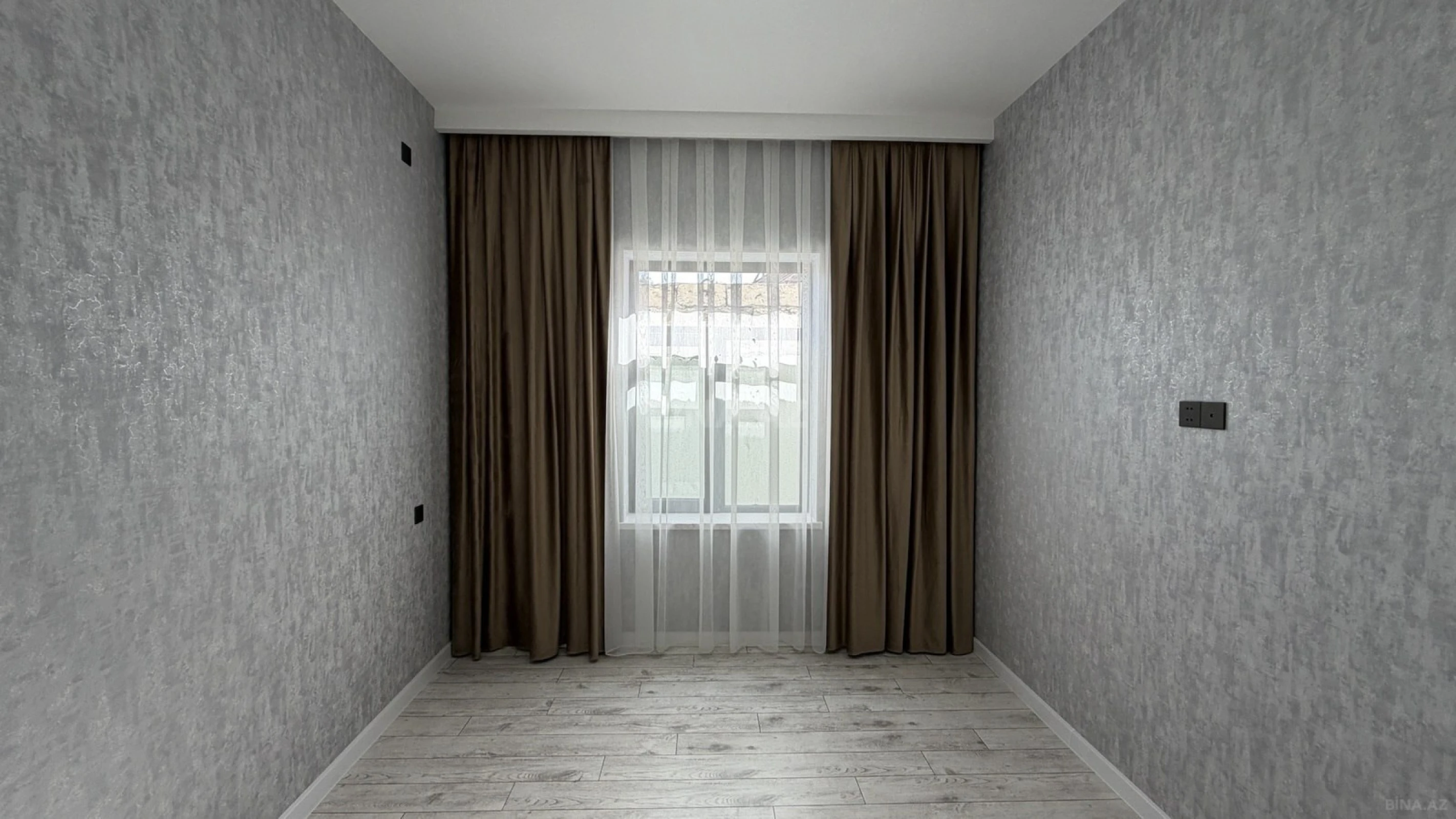 Satılır 4 otaqlı həyət evi 130 m²