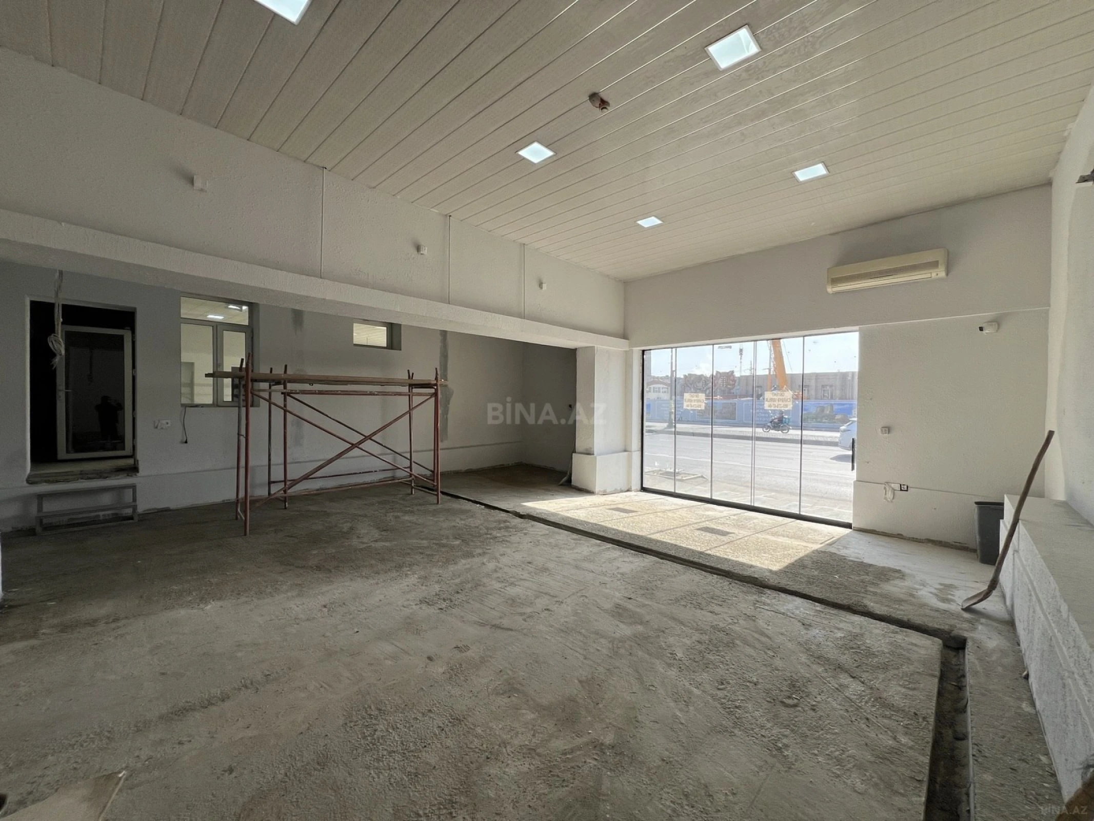 Kirayə verilir obyekt 350 m²