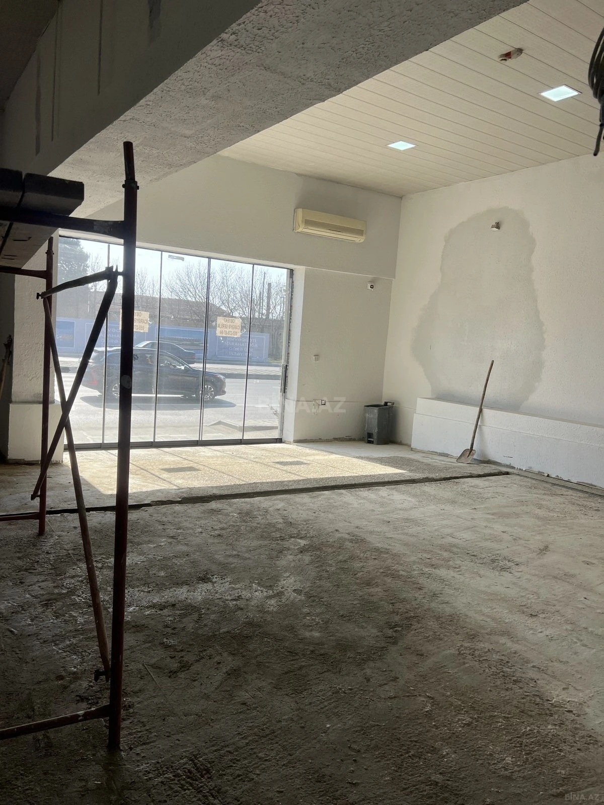 Kirayə verilir obyekt 350 m²