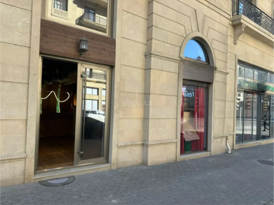 Kirayə verilir obyekt 306 m²