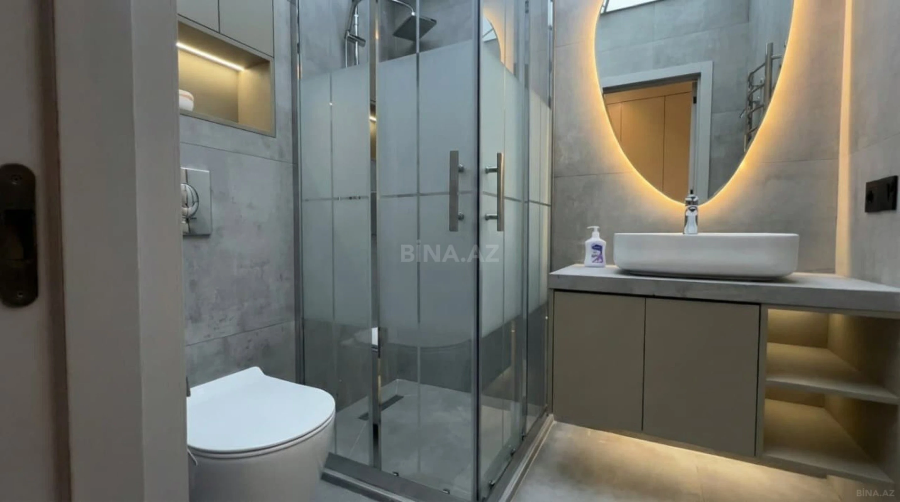 Satılır 2 otaqlı mənzil 68 m²