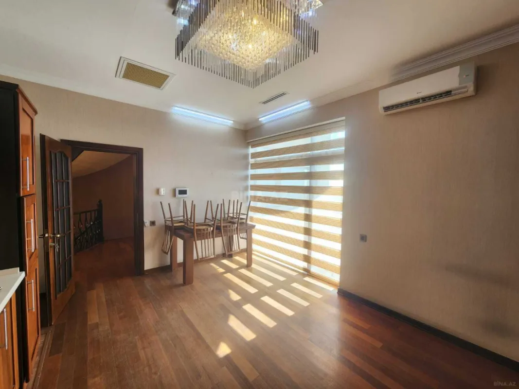 Kirayə verilir 6 otaqlı həyət evi 450 m²