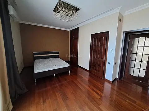 Kirayə verilir 6 otaqlı həyət evi 450 m²