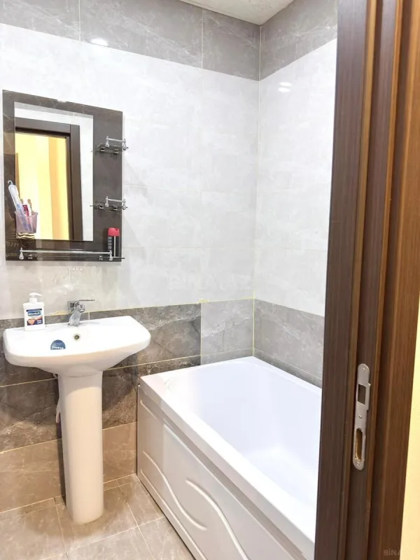 Satılır 1 otaqlı mənzil 45 m²