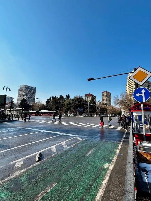 Kirayə verilir 3 otaqlı mənzil 85 m²