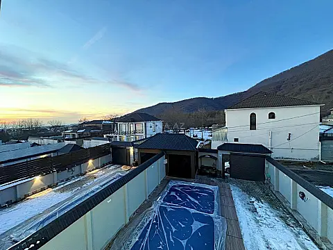 Kirayə verilir 4 otaqlı həyət evi 100 m²