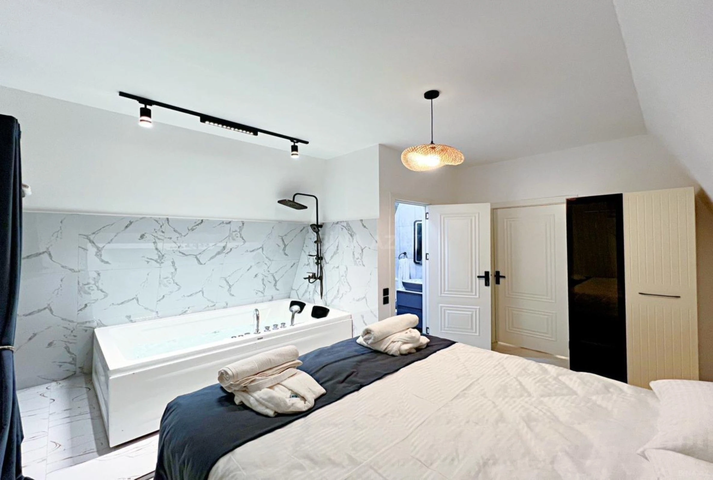 Kirayə verilir 4 otaqlı həyət evi 100 m²