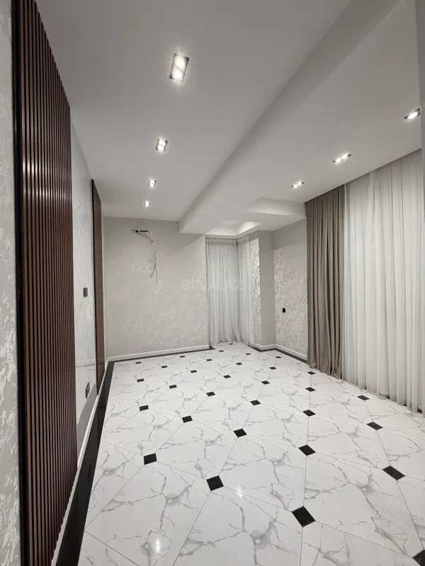 Satılır 2 otaqlı mənzil 87 m²