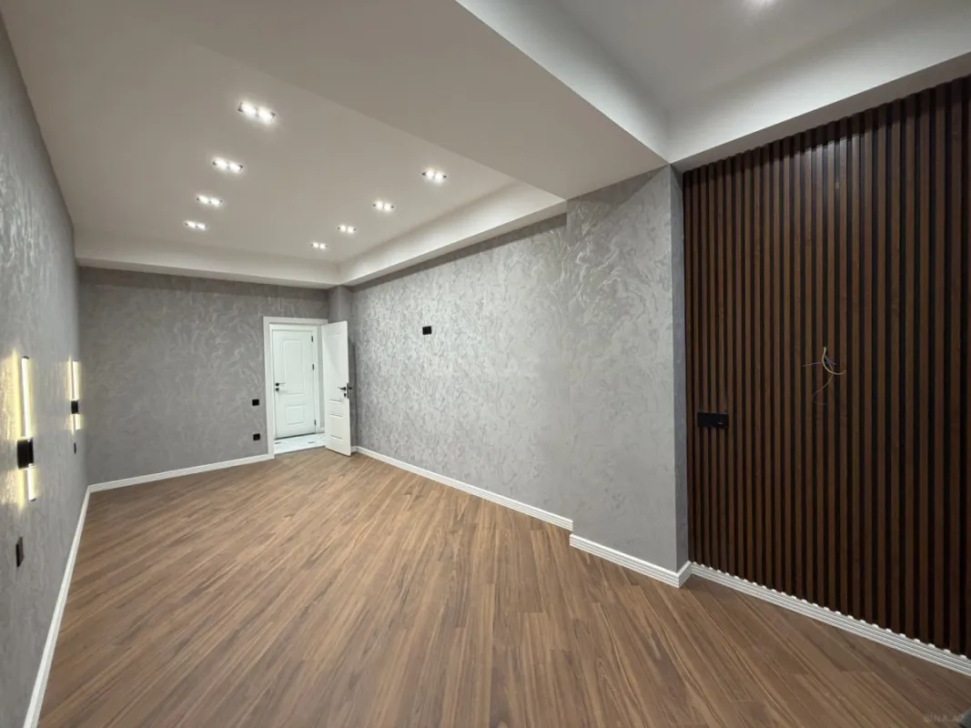 Satılır 2 otaqlı mənzil 87 m²