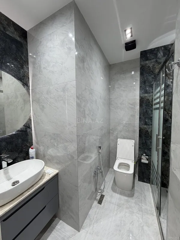 Satılır 2 otaqlı mənzil 87 m²
