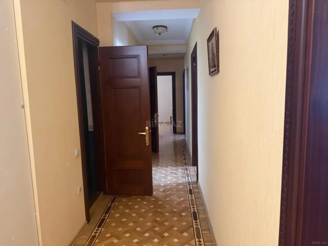 Kirayə verilir 3 otaqlı mənzil 160 m²