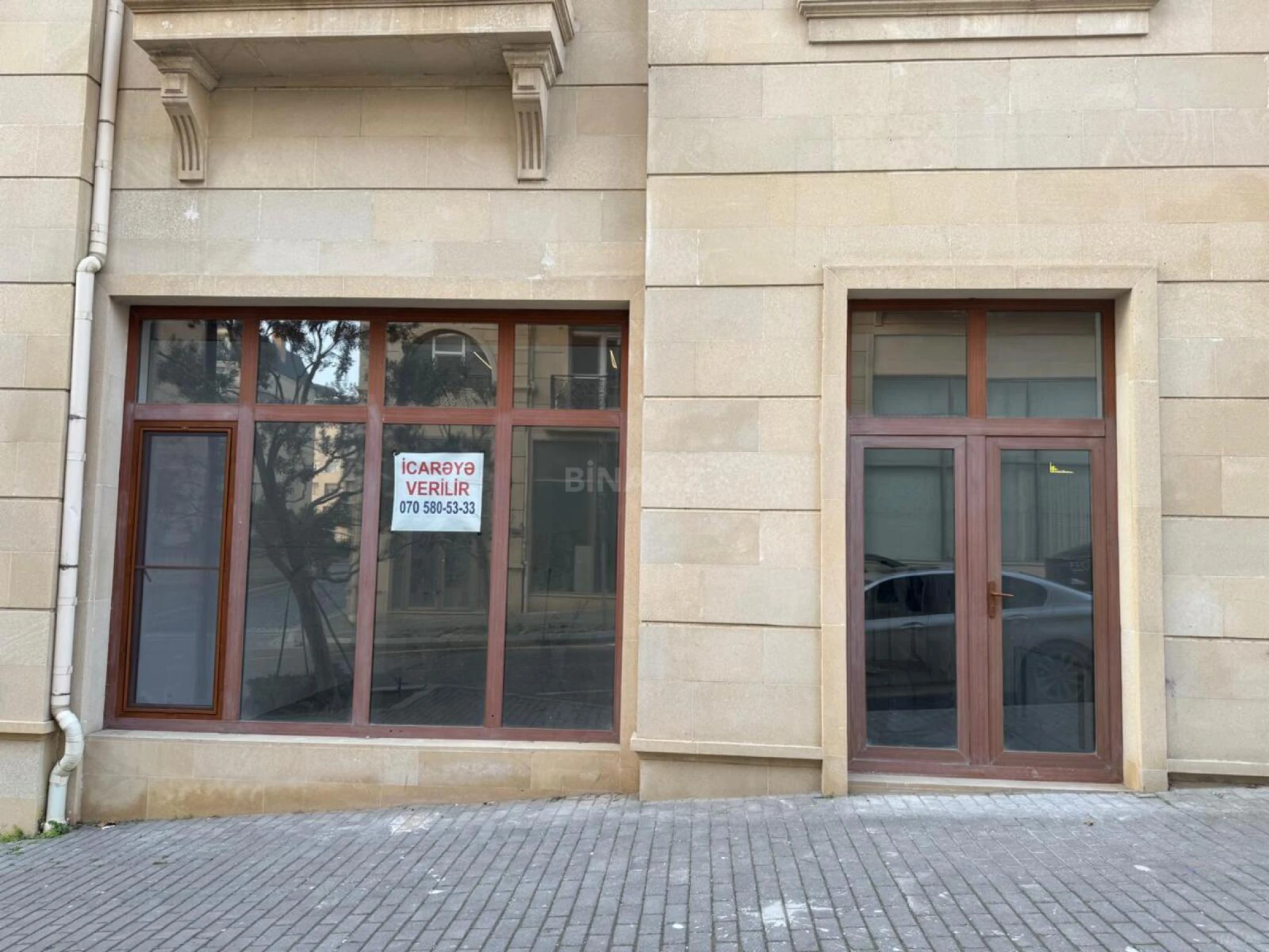 Kirayə verilir obyekt 127 m²