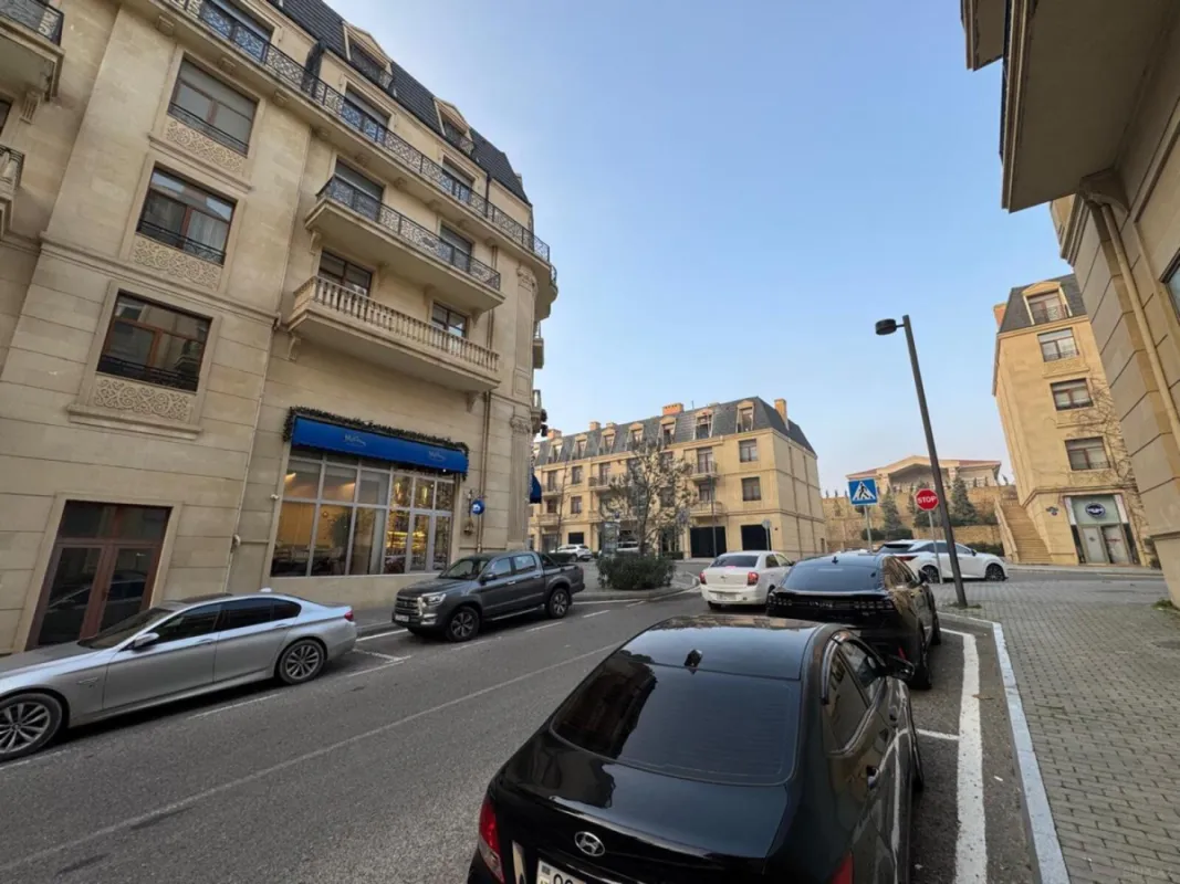 Kirayə verilir obyekt 127 m²