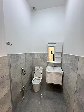 Kirayə verilir obyekt 127 m²