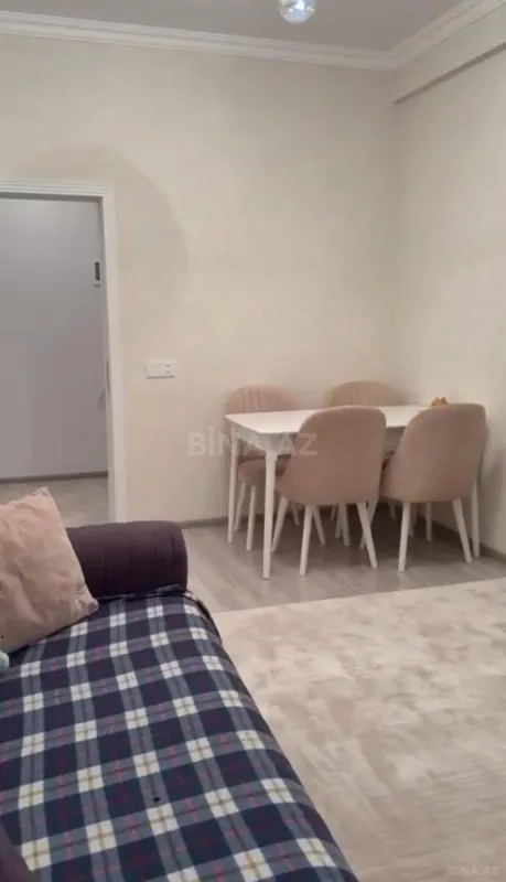 Kirayə verilir 2 otaqlı mənzil 52 m²