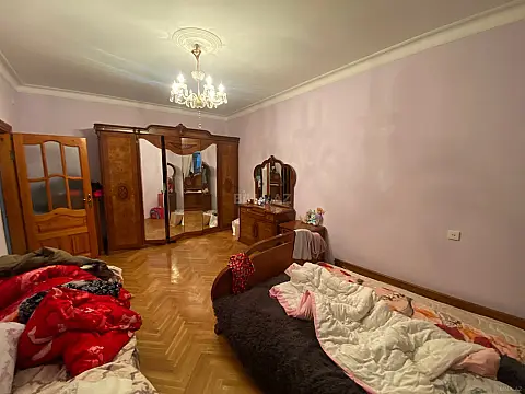 Satılır 3 otaqlı mənzil 80 m²