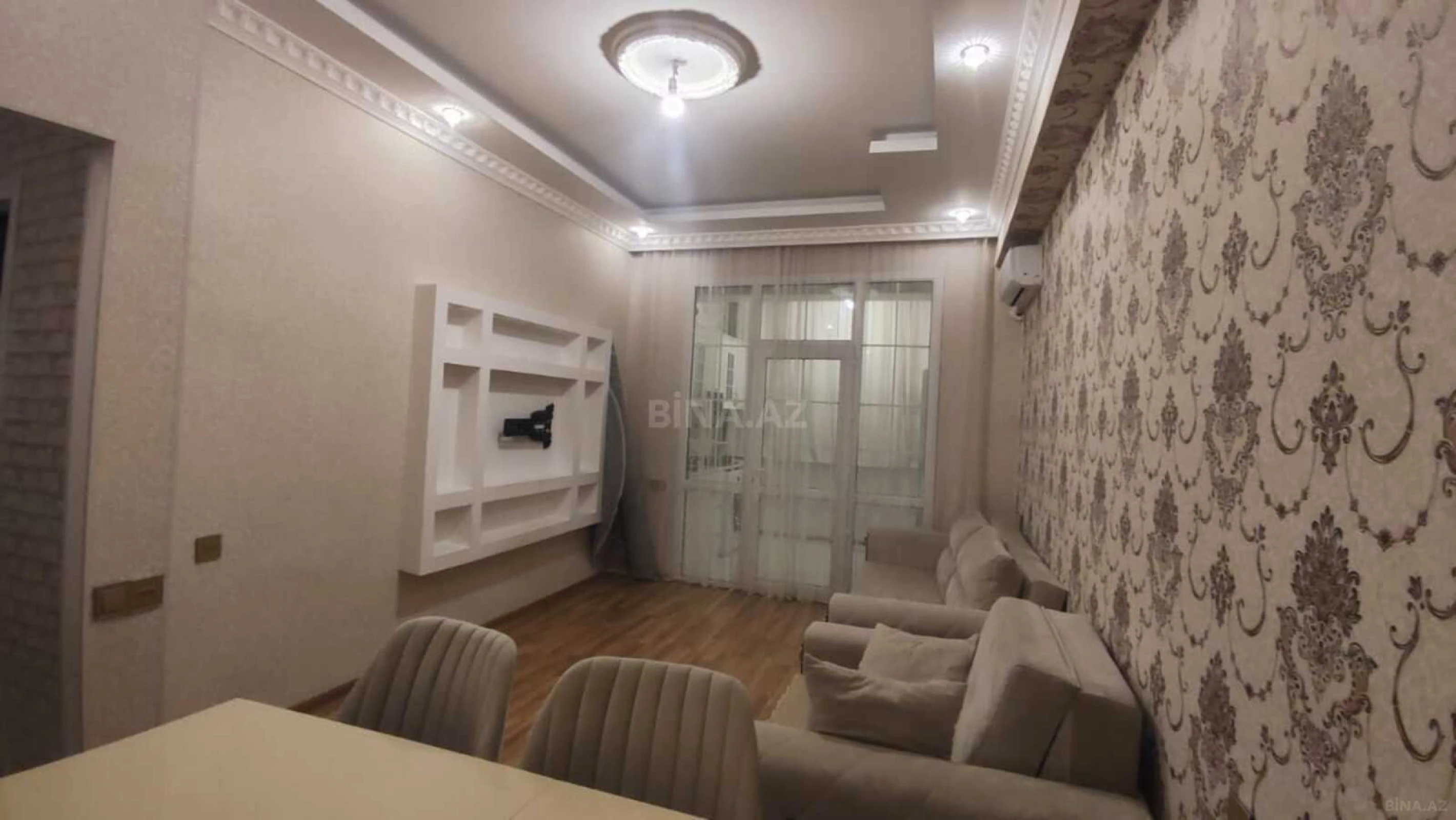 Kirayə verilir 2 otaqlı mənzil 55 m²