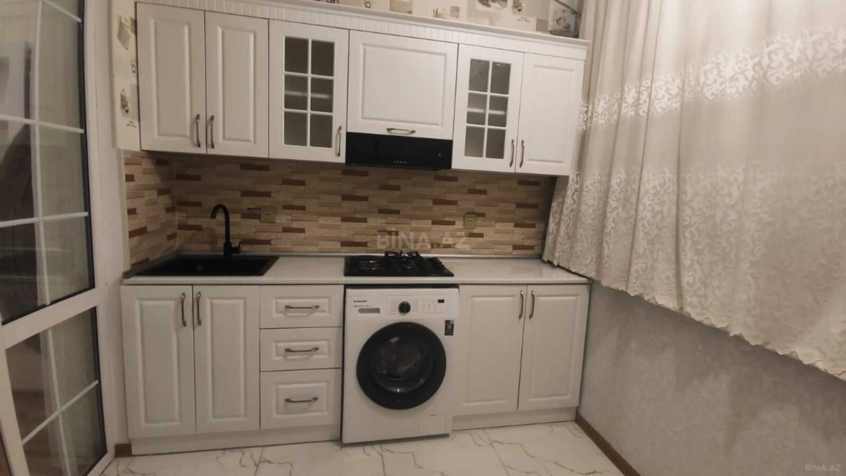 Kirayə verilir 2 otaqlı mənzil 55 m²