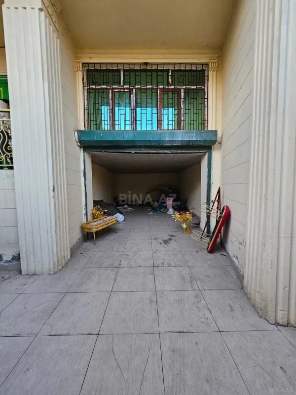 Satılır 6 otaqlı həyət evi 355 m²