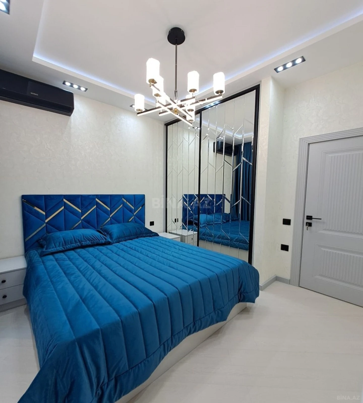 Satılır 2 otaqlı mənzil 52 m²