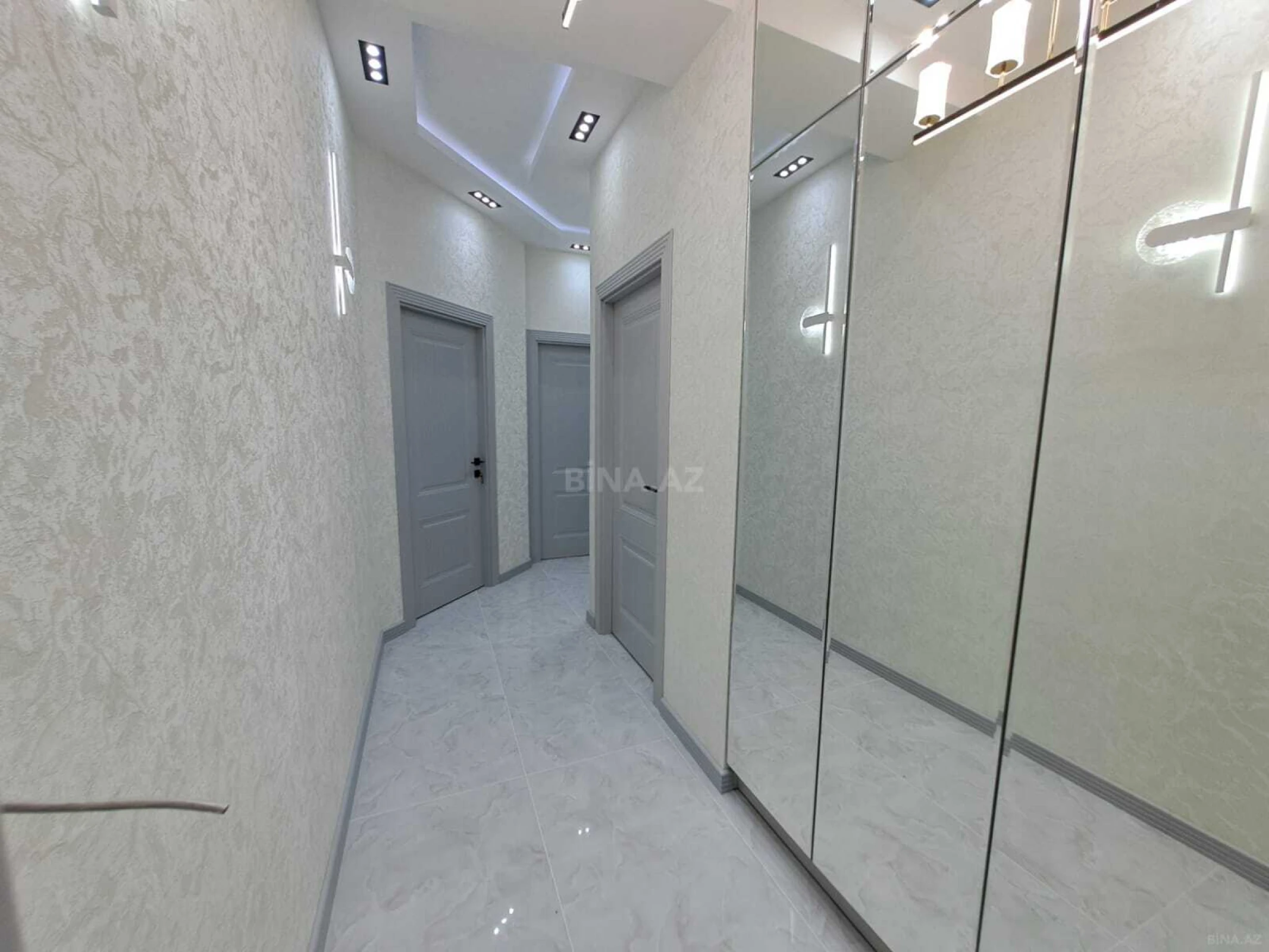 Satılır 2 otaqlı mənzil 52 m²