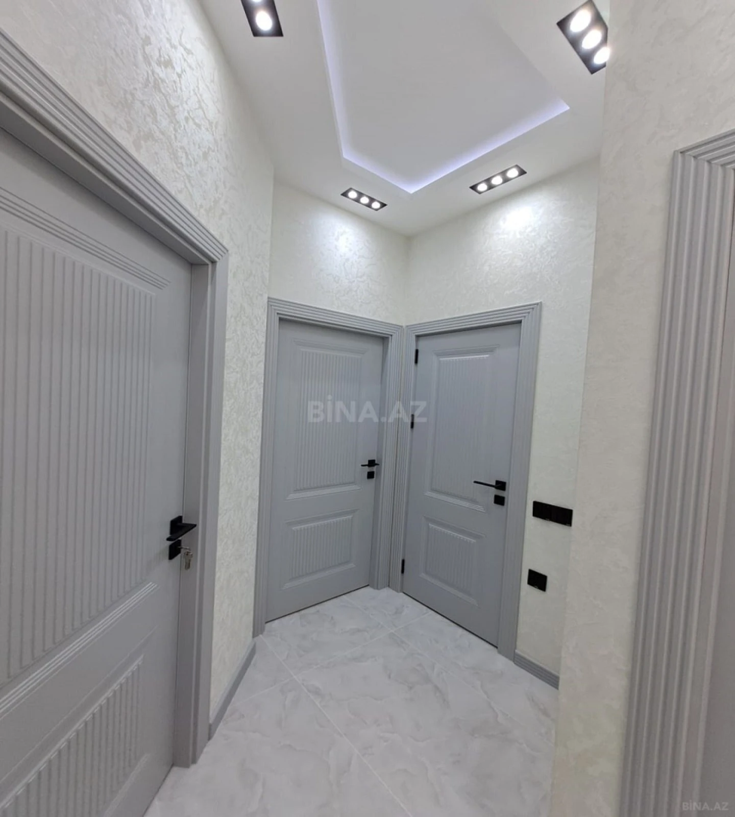 Satılır 2 otaqlı mənzil 52 m²