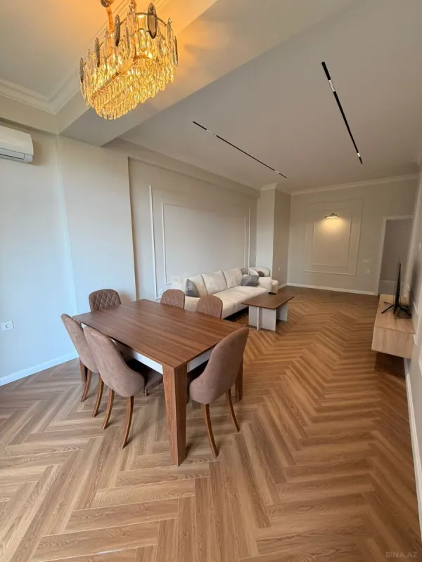 Kirayə verilir 2 otaqlı mənzil 100 m²