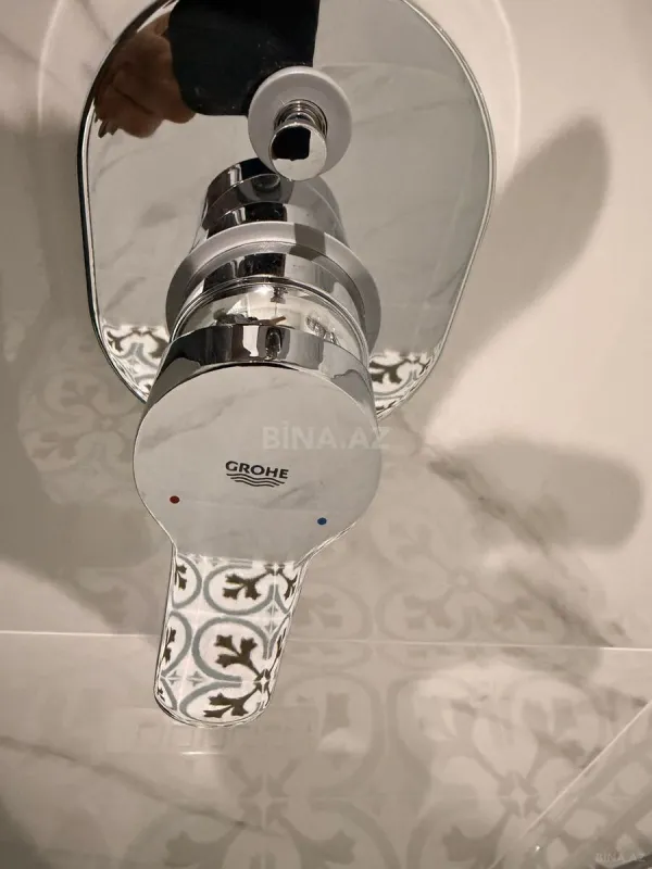 Kirayə verilir 2 otaqlı mənzil 100 m²