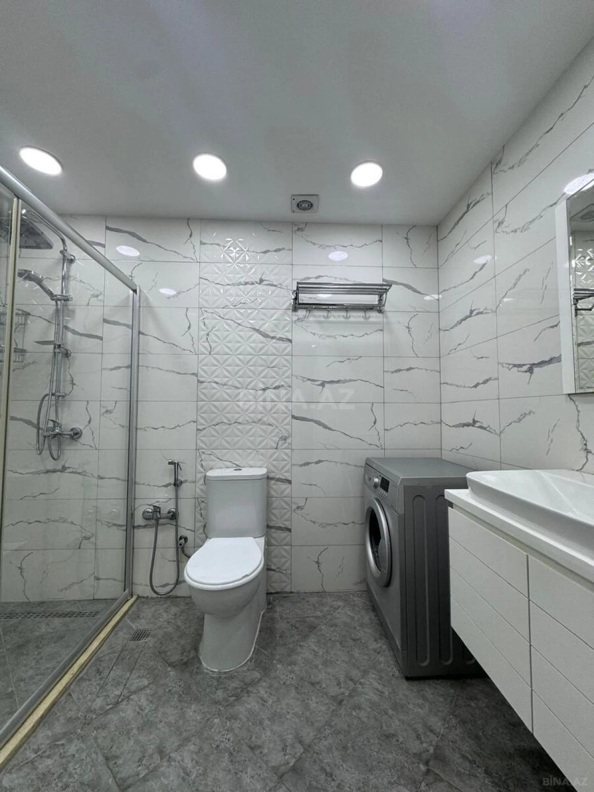 Satılır 2 otaqlı mənzil 52 m²