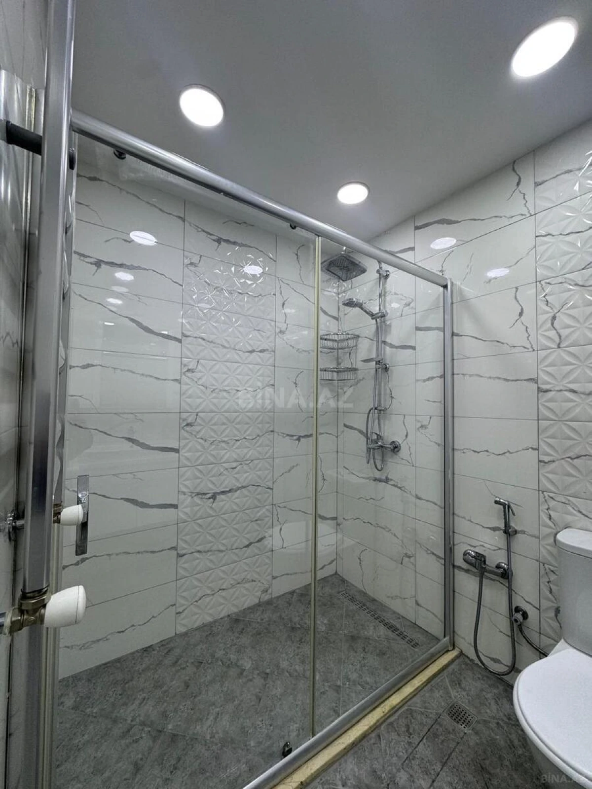 Satılır 2 otaqlı mənzil 52 m²