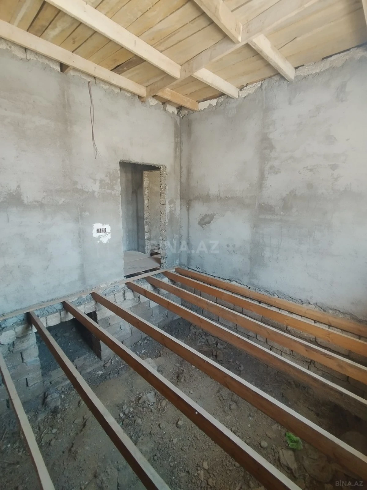 Satılır 4 otaqlı həyət evi 146 m²