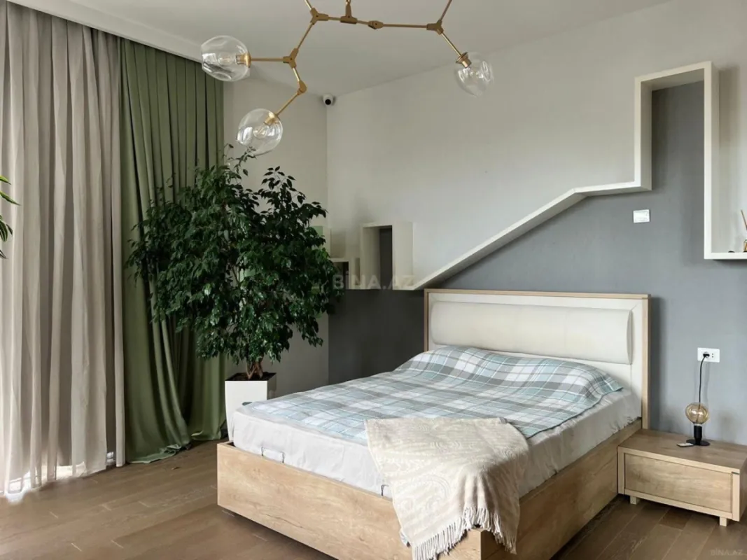 Kirayə verilir 5 otaqlı həyət evi 580 m²