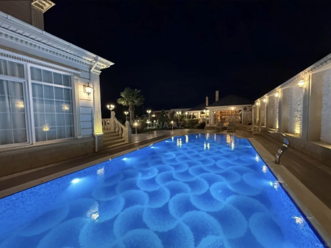 Kirayə verilir 5 otaqlı həyət evi 580 m²