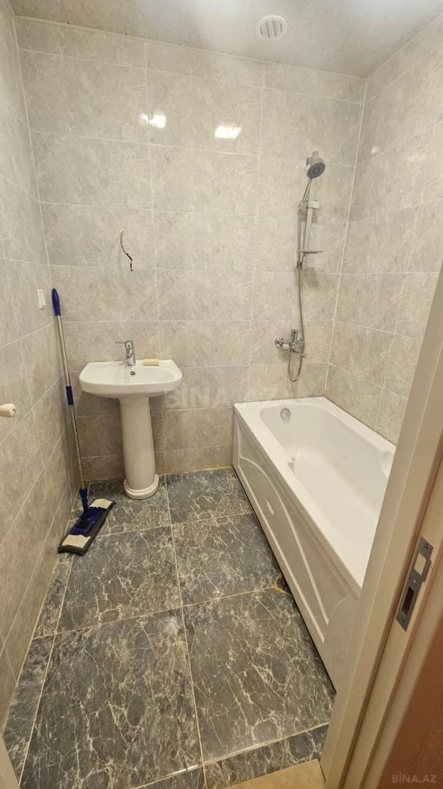 Kirayə verilir 3 otaqlı mənzil 80 m²