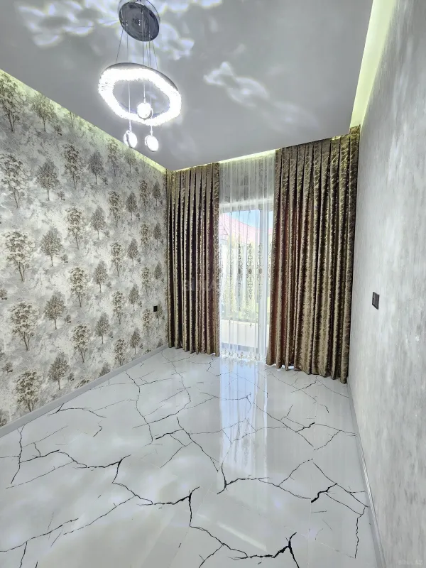 Satılır 4 otaqlı həyət evi 130 m²