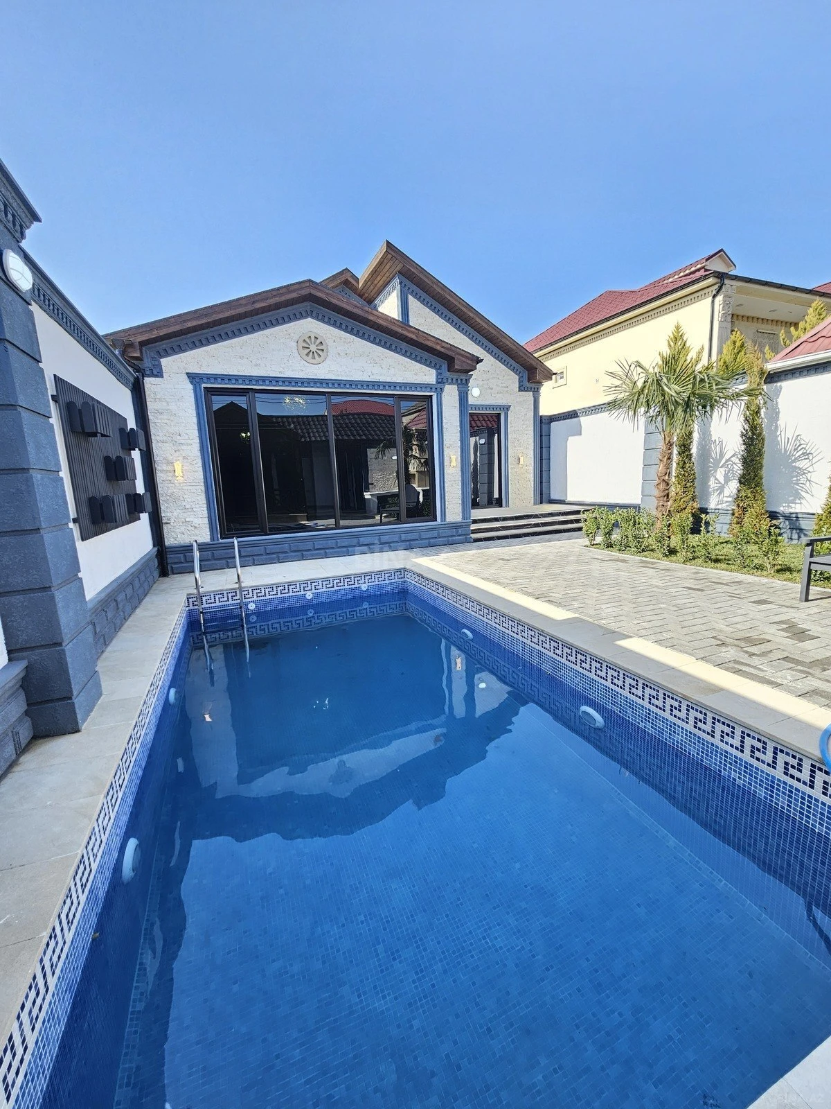 Satılır 4 otaqlı həyət evi 130 m²