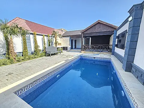 Satılır 4 otaqlı həyət evi 130 m²