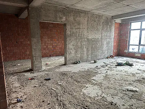 Satılır 3 otaqlı mənzil 155 m²