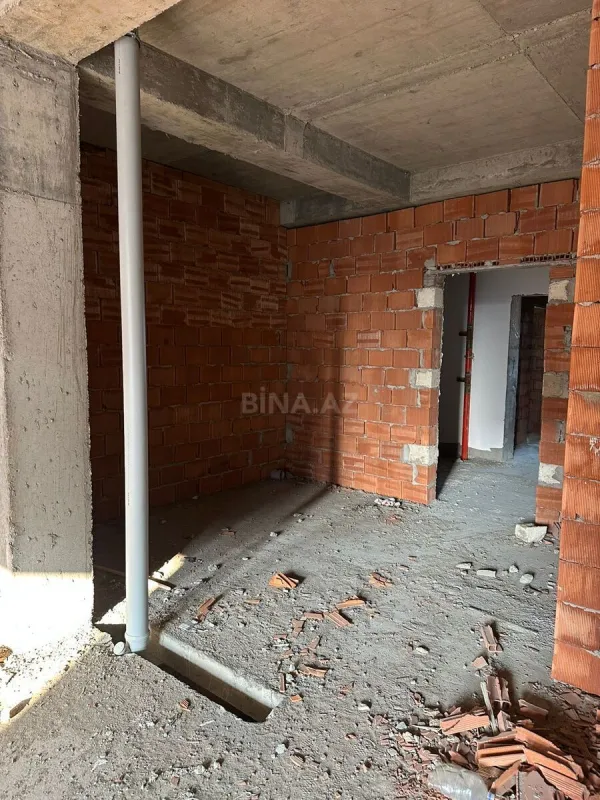 Satılır 3 otaqlı mənzil 155 m²