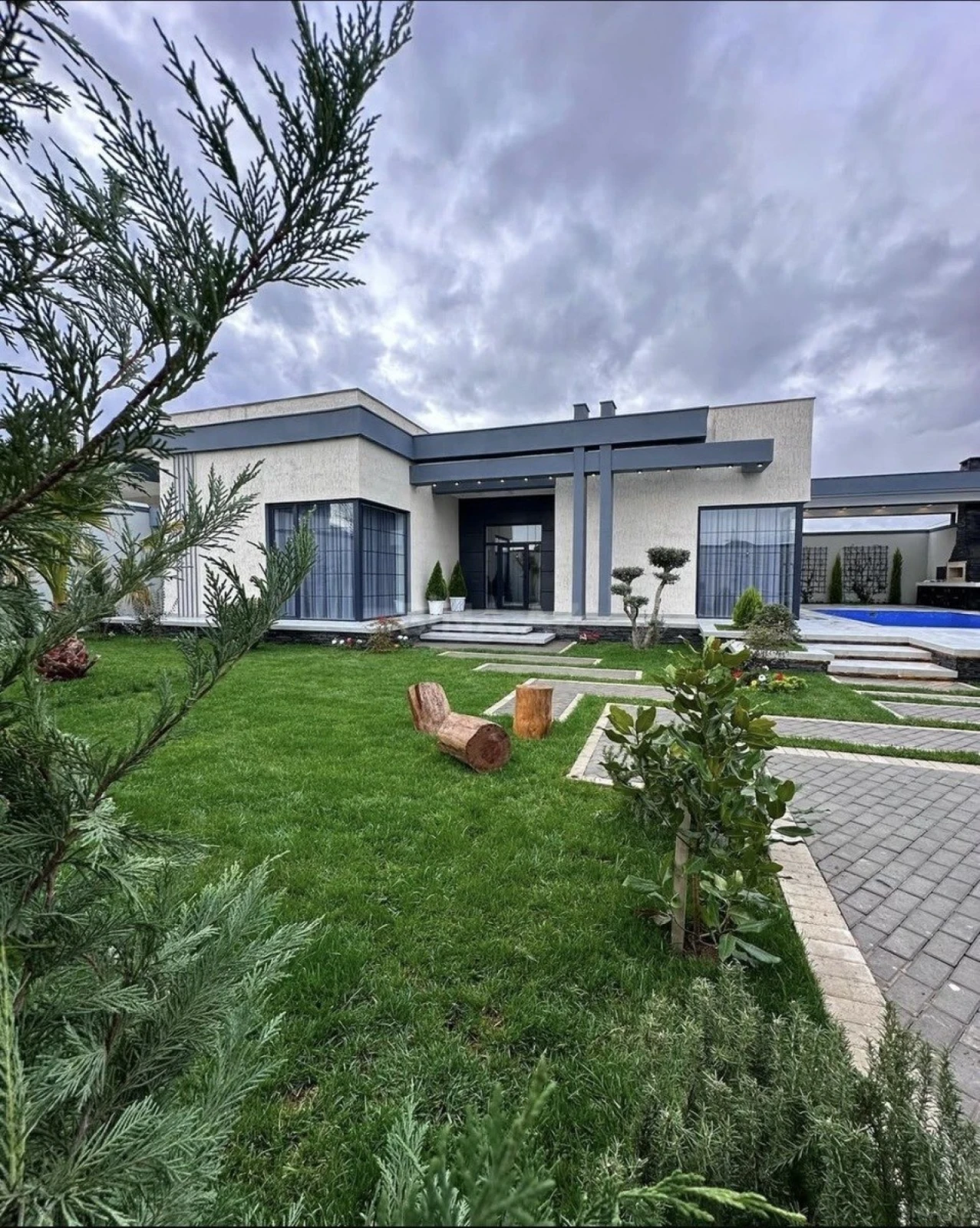 Kirayə verilir 4 otaqlı həyət evi 200 m²