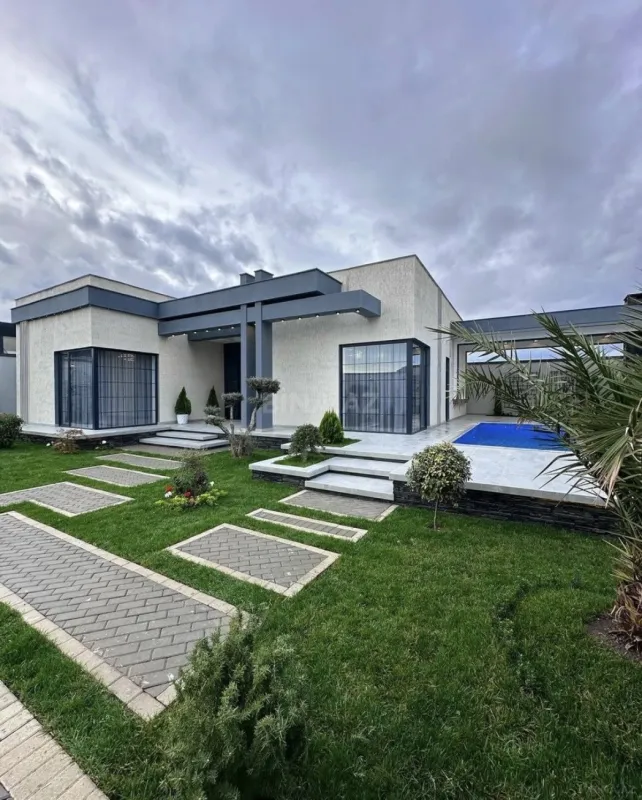 Kirayə verilir 4 otaqlı həyət evi 200 m²