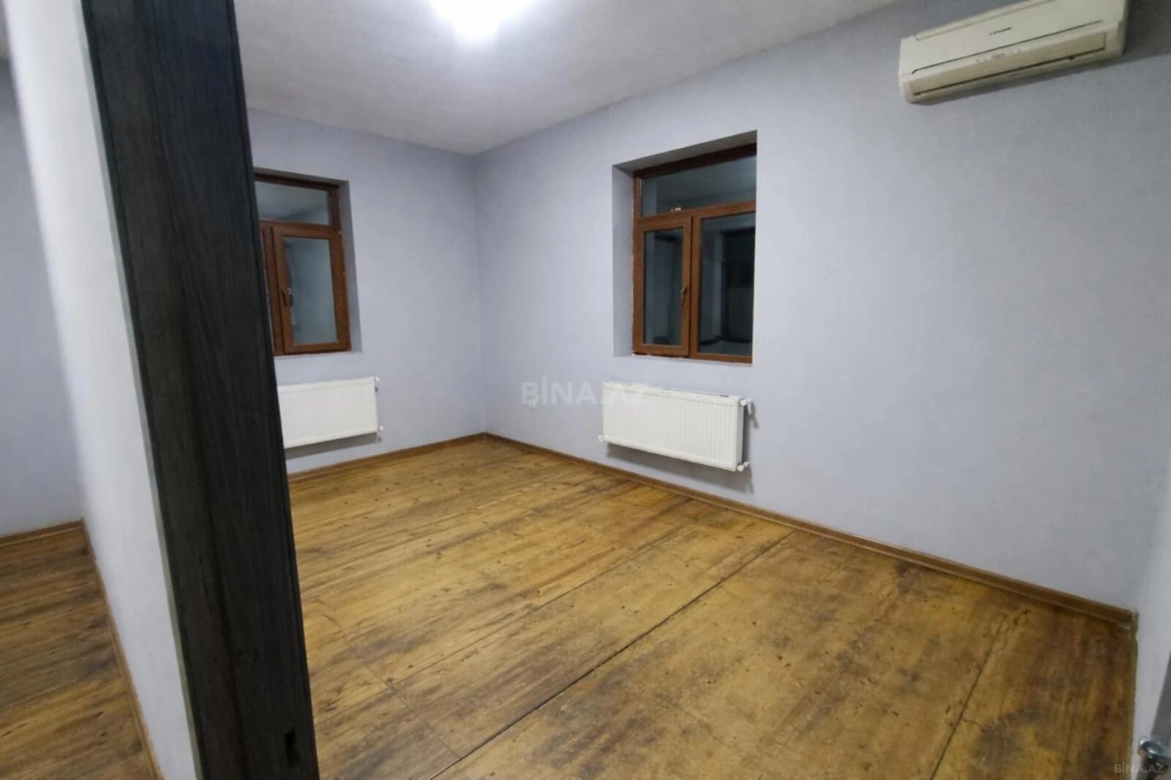 Kirayə verilir 9 otaqlı ofis 240 m²
