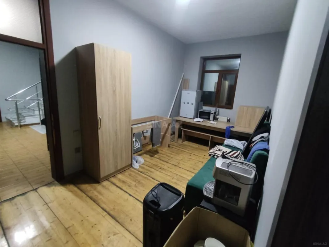 Kirayə verilir 9 otaqlı ofis 240 m²