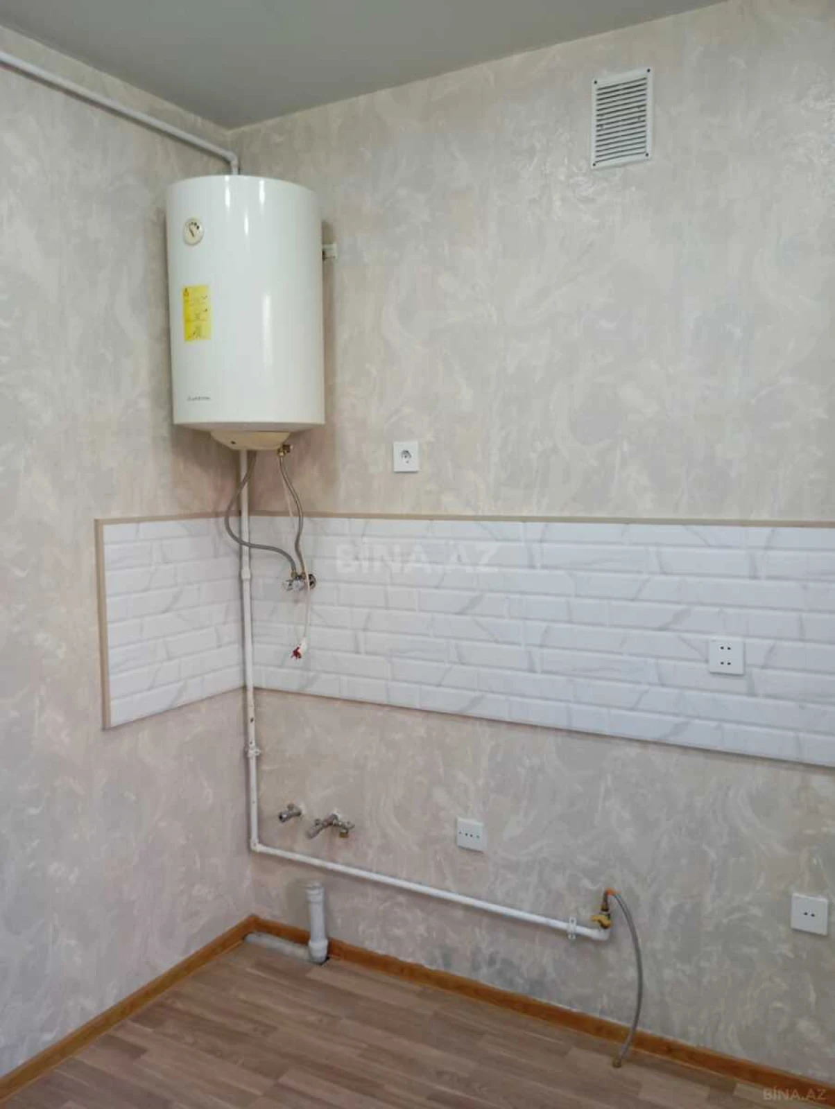Satılır 2 otaqlı mənzil 58.9 m²