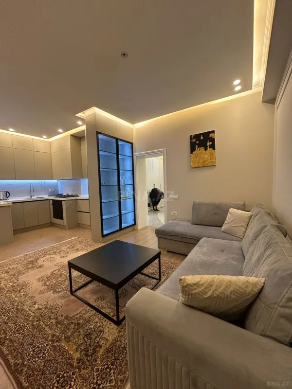 Kirayə verilir 2 otaqlı mənzil 70 m²