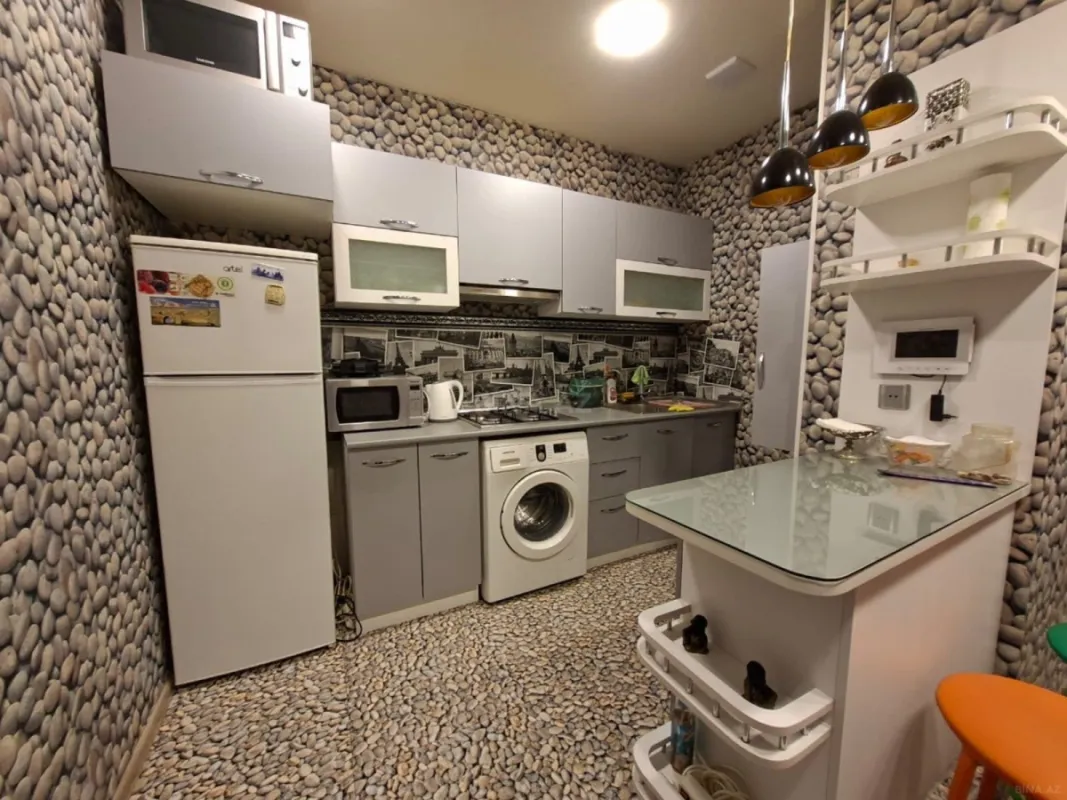 Kirayə verilir 2 otaqlı mənzil 55 m²