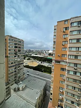 Kirayə verilir 3 otaqlı mənzil 155 m²