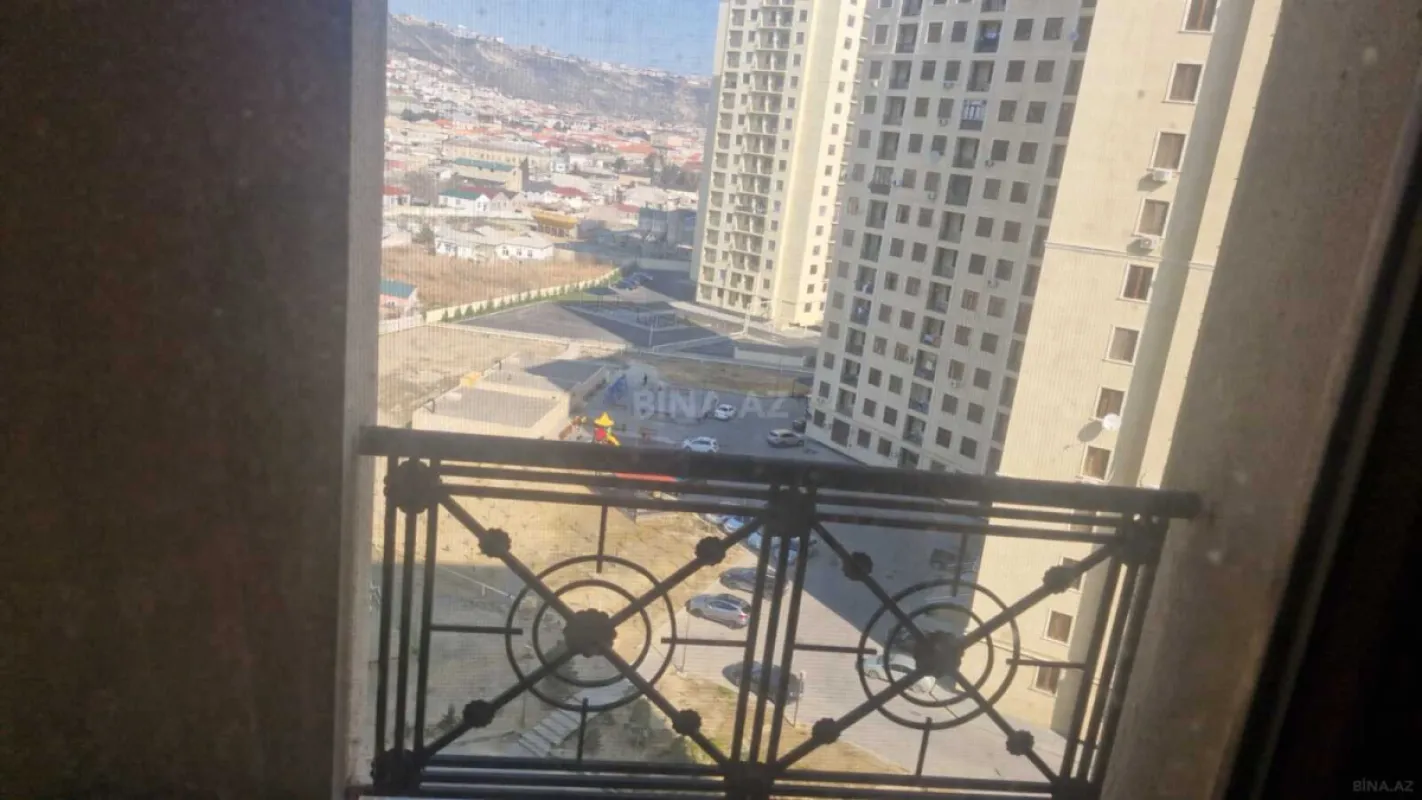 Satılır 2 otaqlı mənzil 65 m²