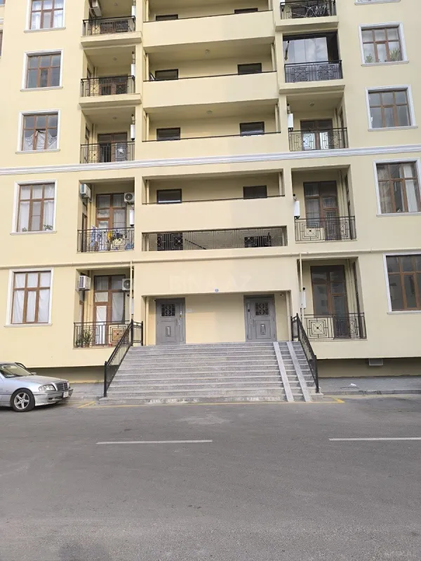 Satılır 2 otaqlı mənzil 65 m²