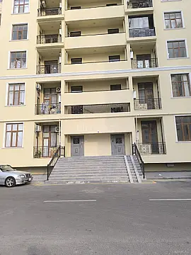 Satılır 2 otaqlı mənzil 65 m²